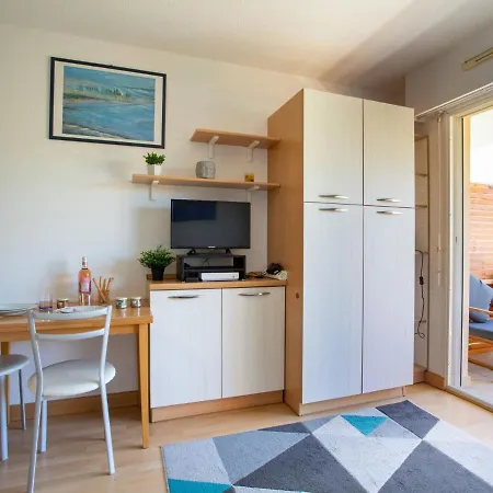 דירה Le Royal Park By Interhome וילנב-לובה